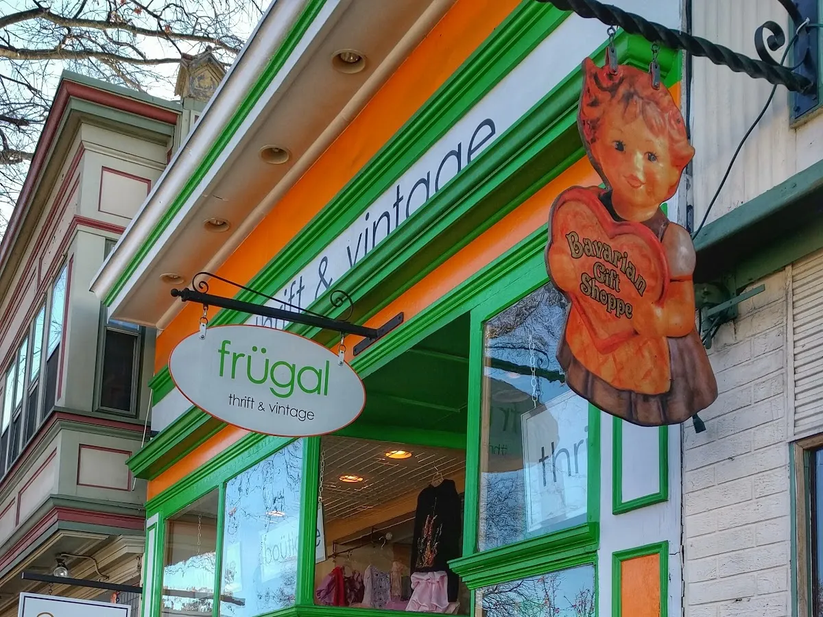 Frügal Thrift & Vintage
