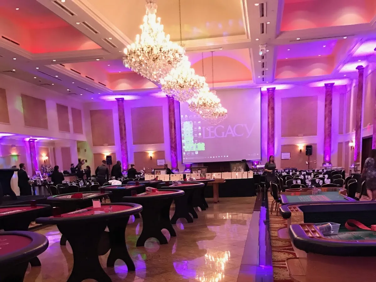 Full House Casino Entertainment