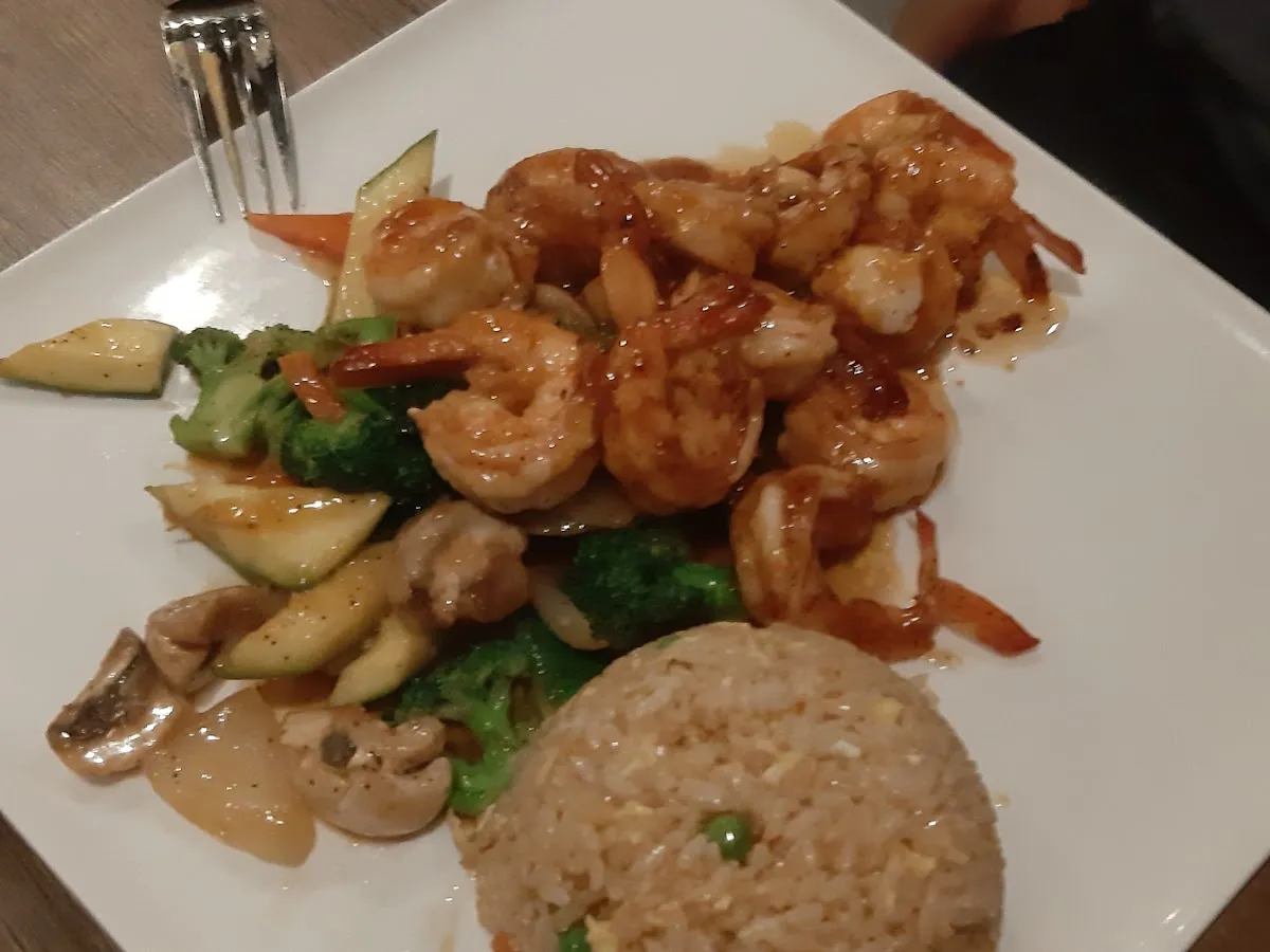 Futomaki sushi & hibachi photo 4