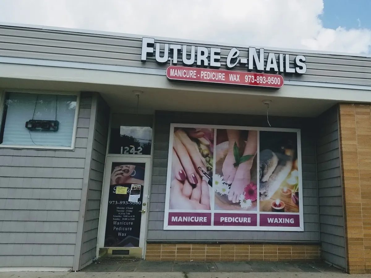 FUTURE-NAILS
