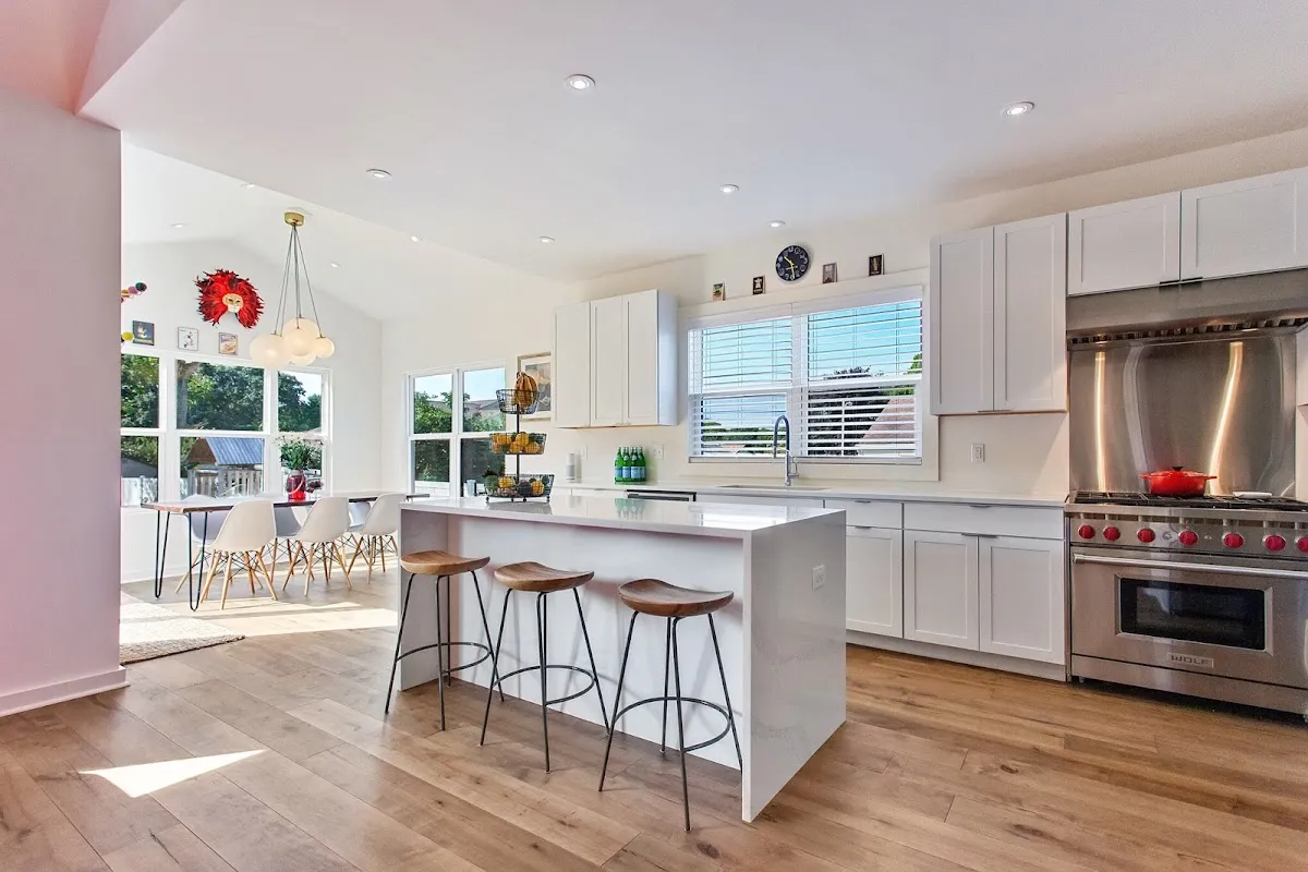 Genevieve Haldeman, Realtor photo 2