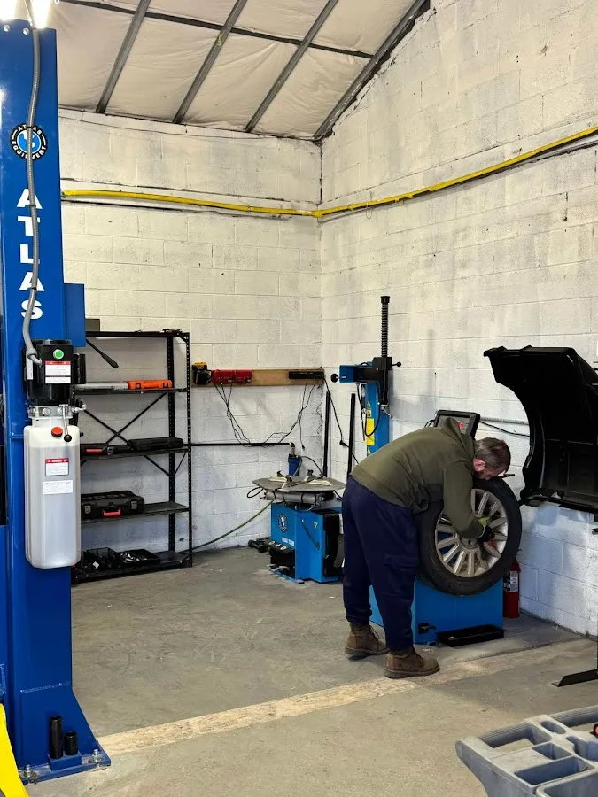 Geo Auto Mechanic photo 2