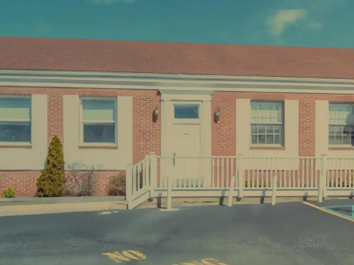 Get your Tax Return completed with refund options at a low cost. photo 2