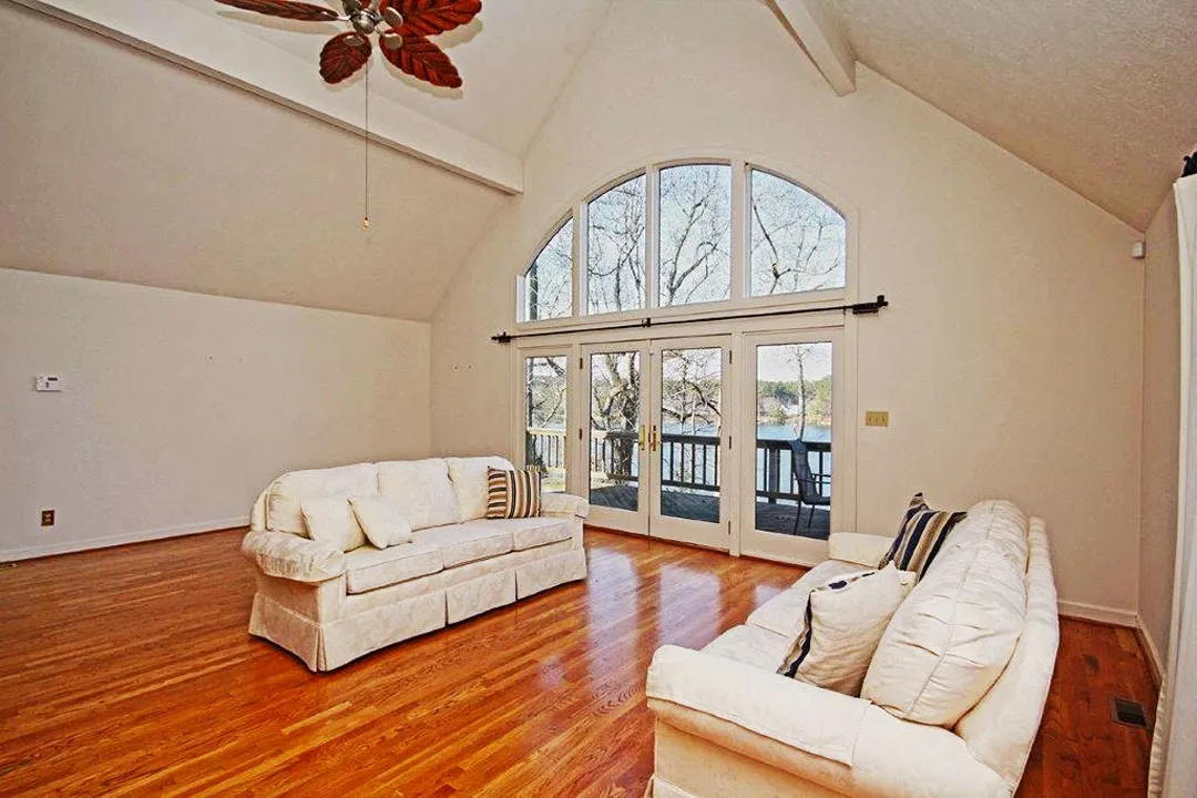 Gloucester Realty photo 4