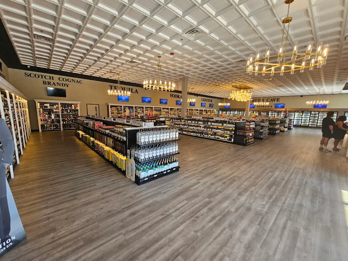 GOLD COAST BEER & WINE & LIQUOR photo 3