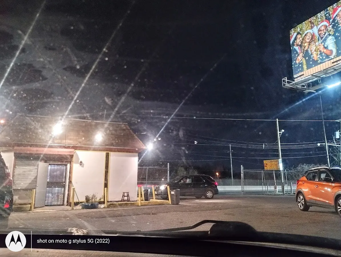 Golden Pearl Chinese Restaurant