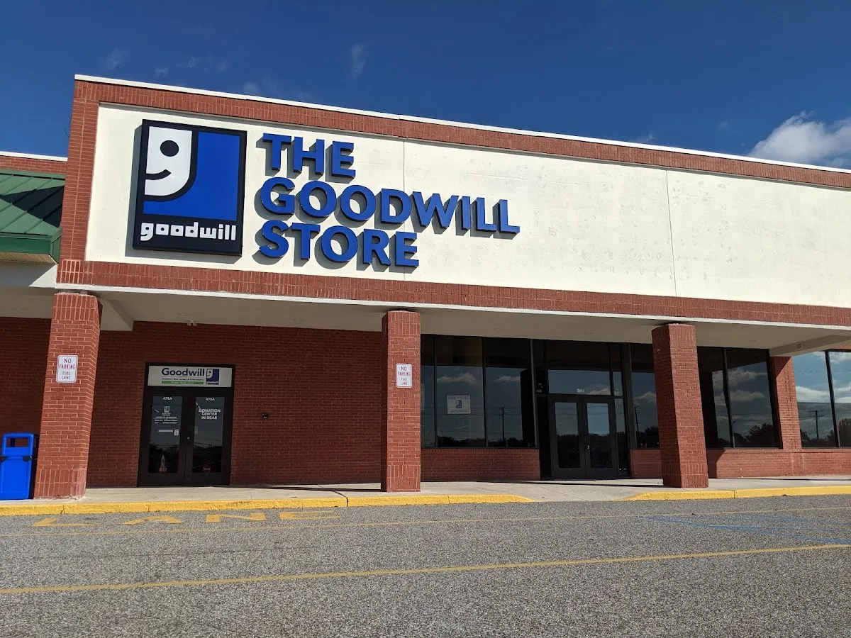 Goodwill Store & Donation Center photo 2