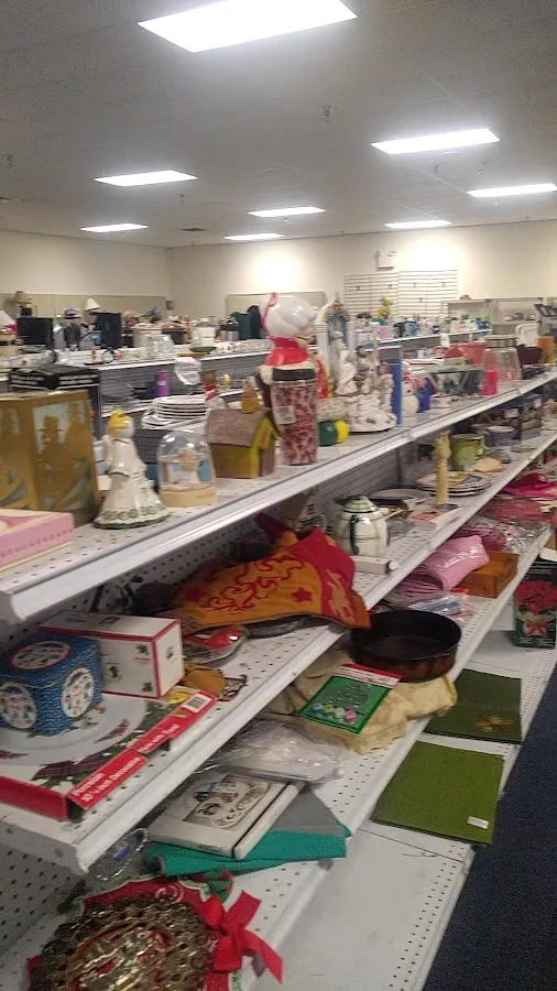 Goodwill Store & Donation Center photo 3