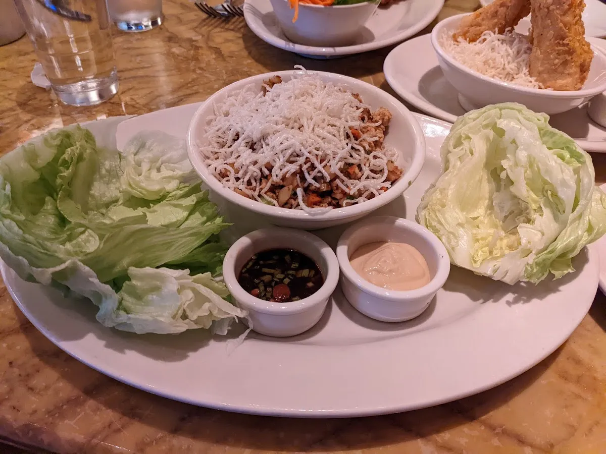 Grand Lux Cafe photo 4