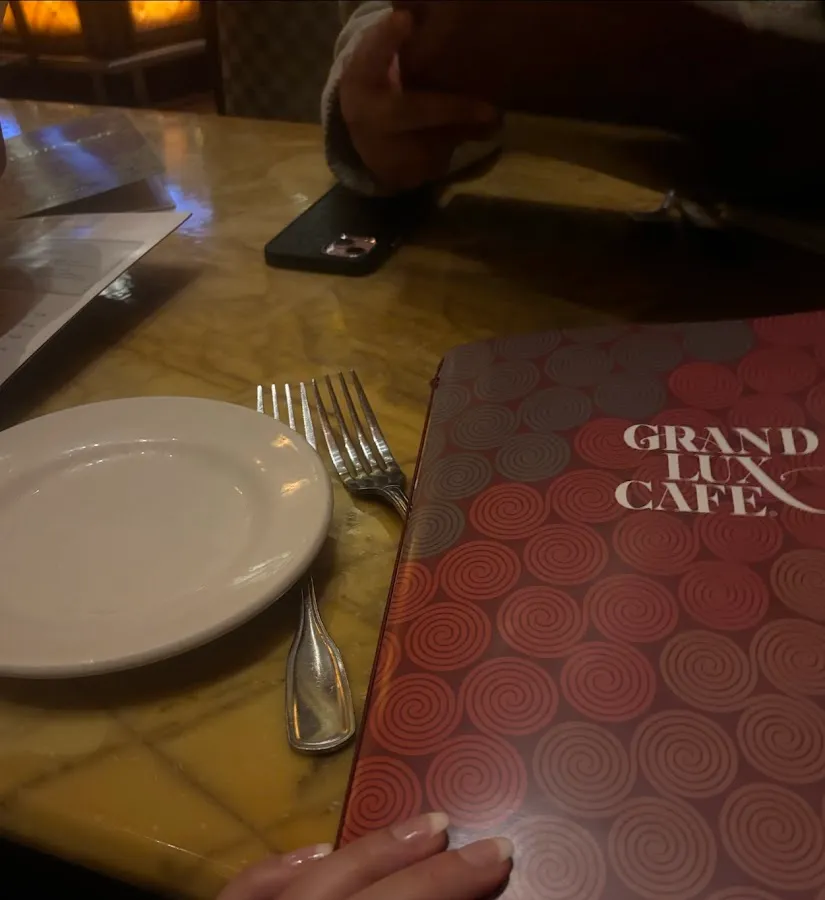 Grand Lux Cafe photo 5