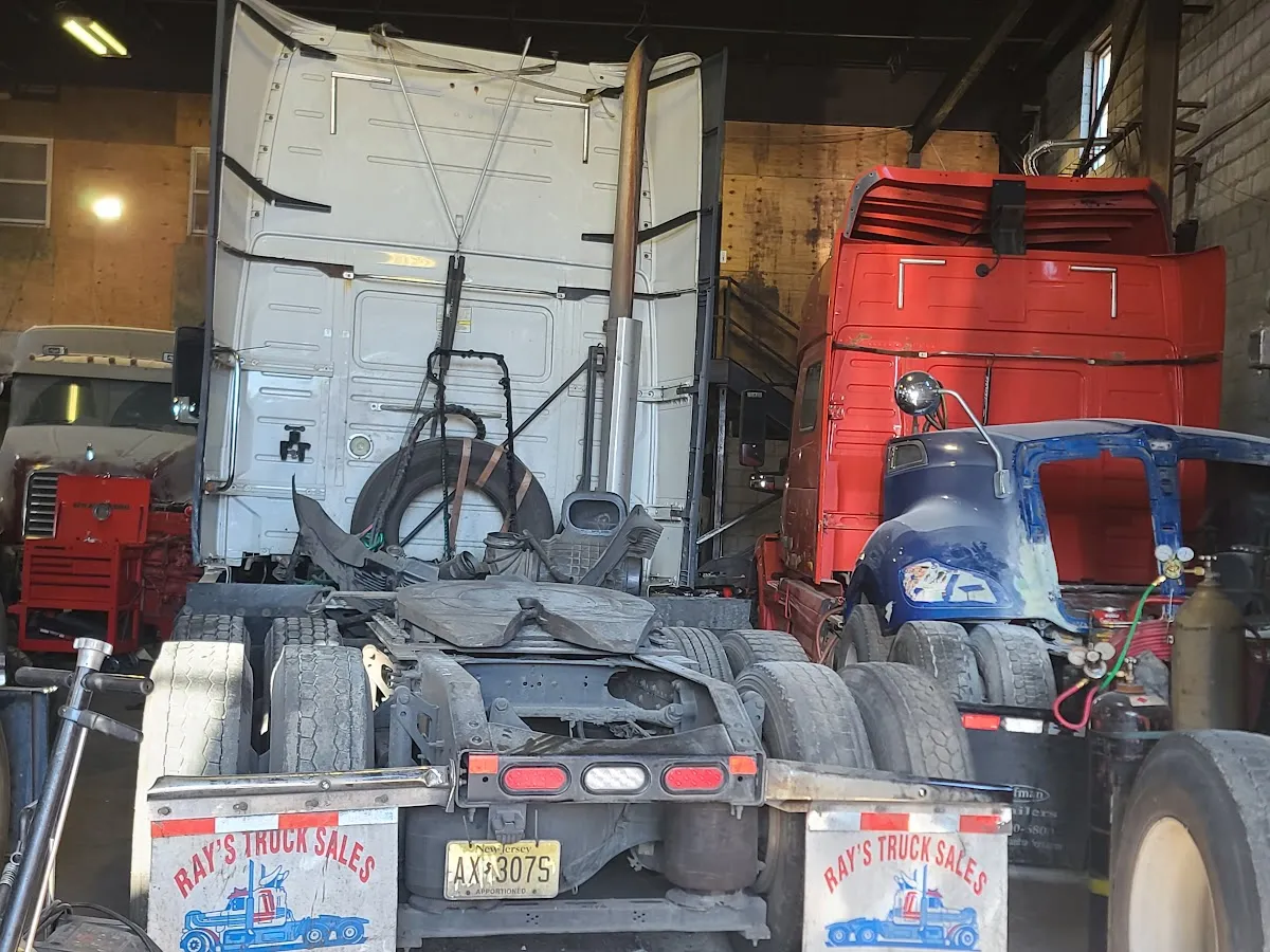 H & M Auto Repair photo 4