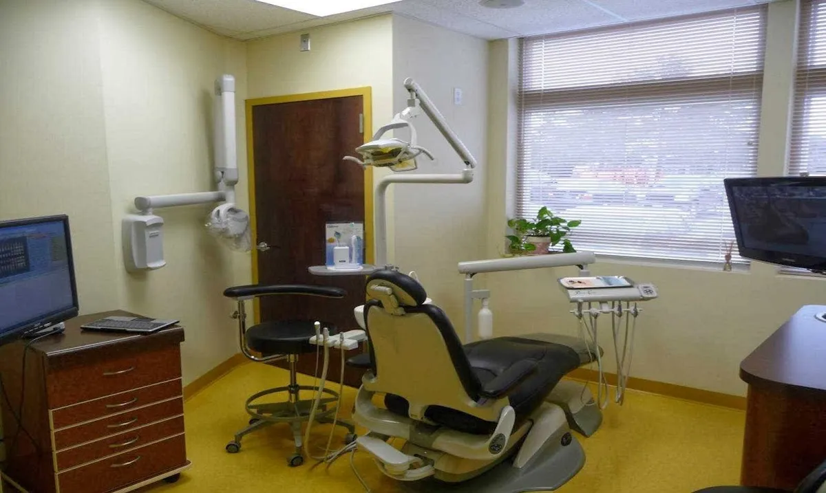 Hamilton Square Dental LLC photo 2