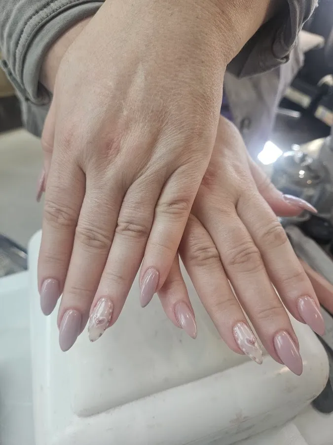 Hana Pink Pro Nails photo 4