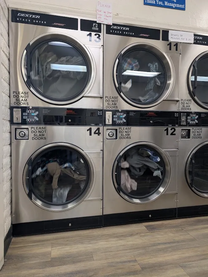 Handee Laundromat photo 2