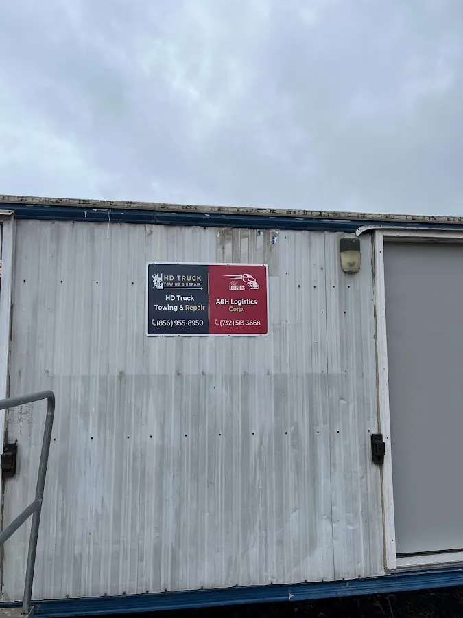 HD Truck Towing Repair photo 3