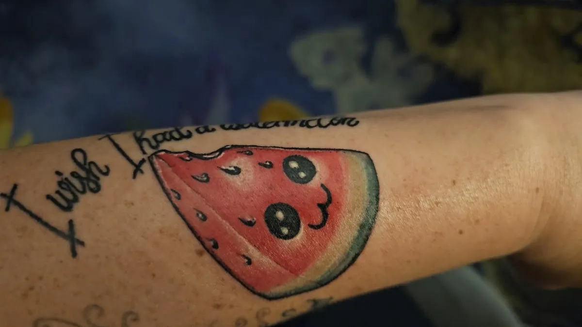 Headlight Tattoo & Body Piercing photo 3