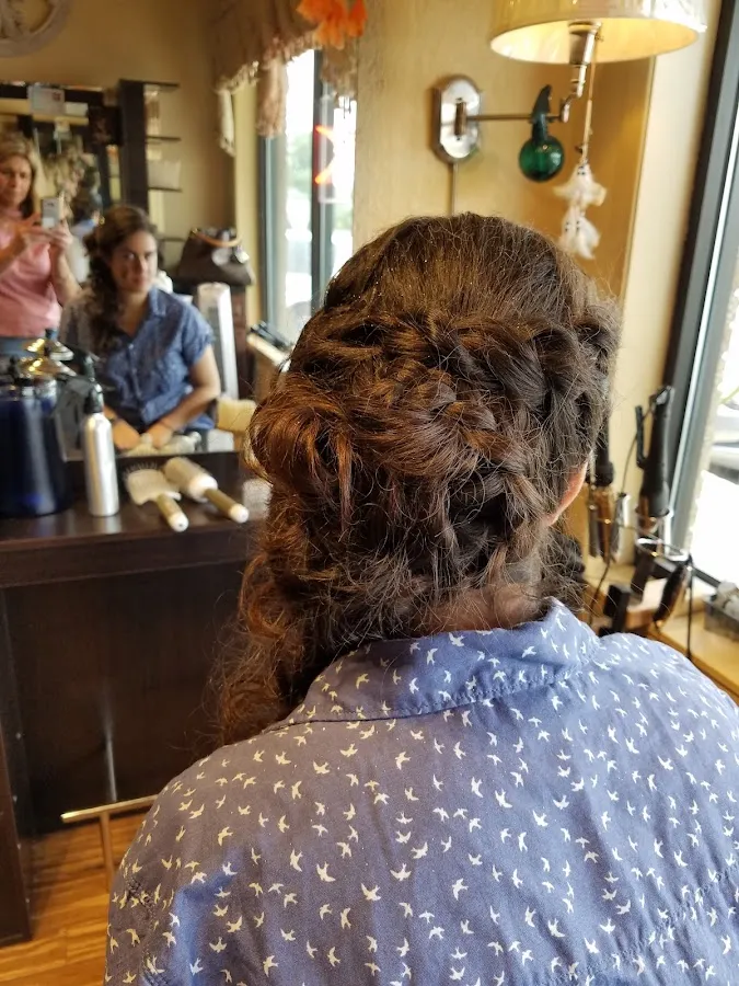Headlines Hair Designers — Elmwood Park photo 4