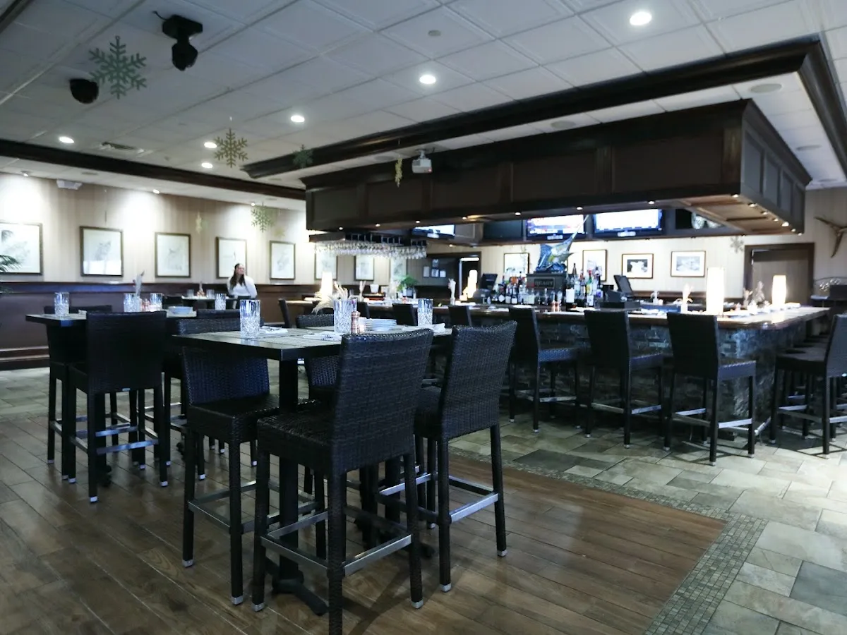 Hemingway's Steaks & Seafood Restaurant