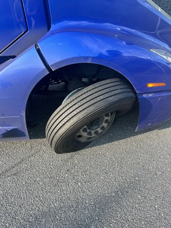 Hernandez tire & truck service llc