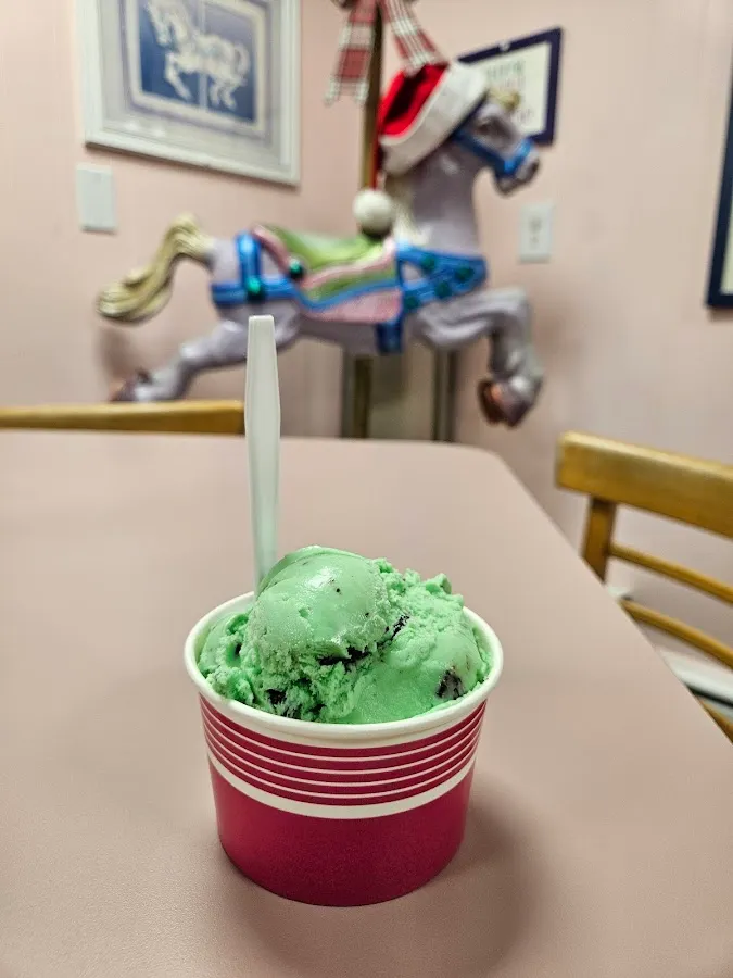 Hobby Horse Ice Cream Parlor & Cafe photo 5
