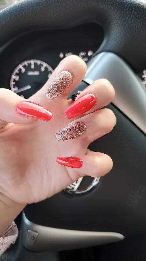 Holly's Nail Salon photo 2