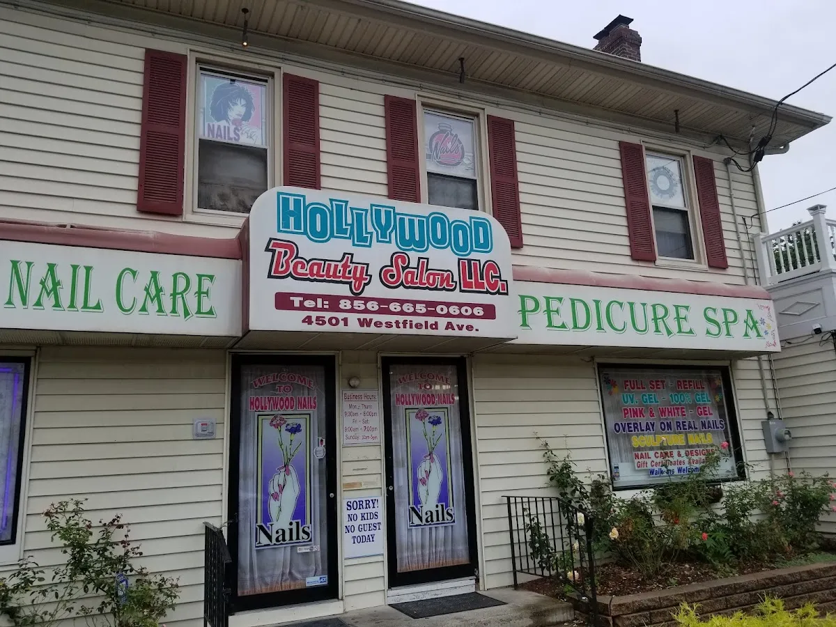 Hollywood Nails photo 2