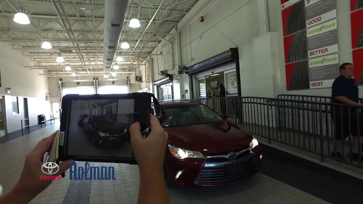 Holman Toyota photo 3