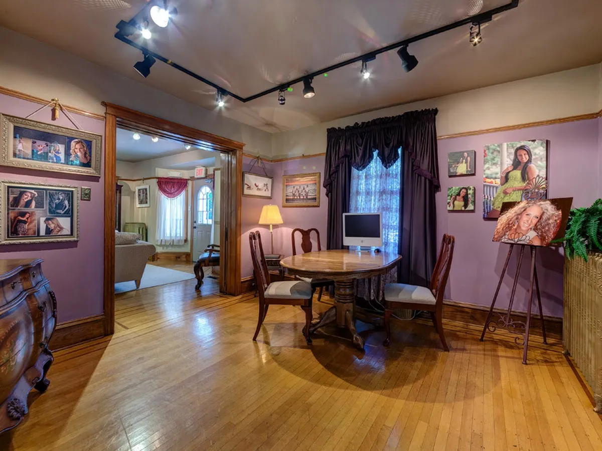 Home | Photos photo 2