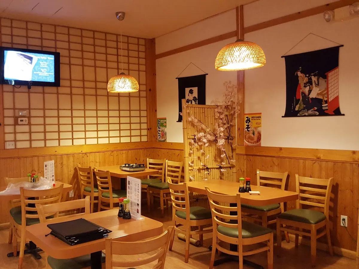 Hoshitori Sushi & Ramen