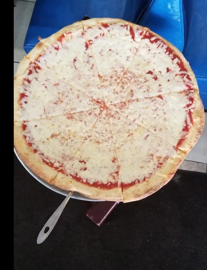 Hot Spot Cafe: Pizzeria and Restaurant. photo 5