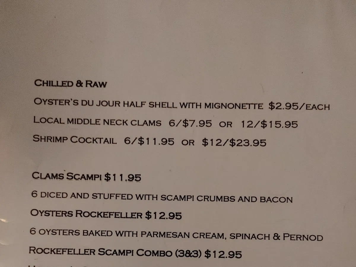 Howard's Seafood Restaurant photo 2