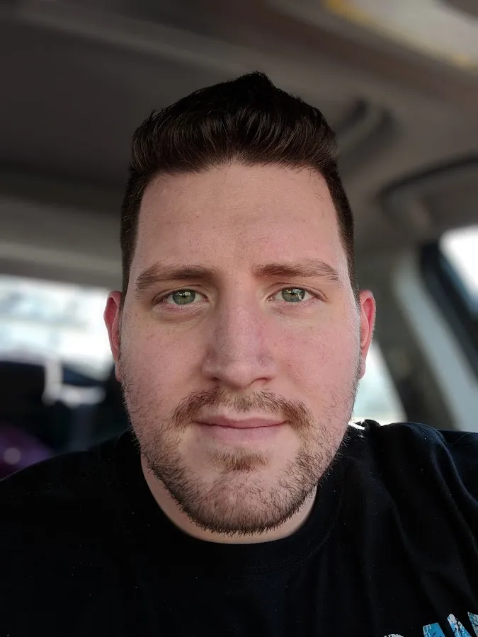 Hoyt's Barber Shop and Lounge photo 2