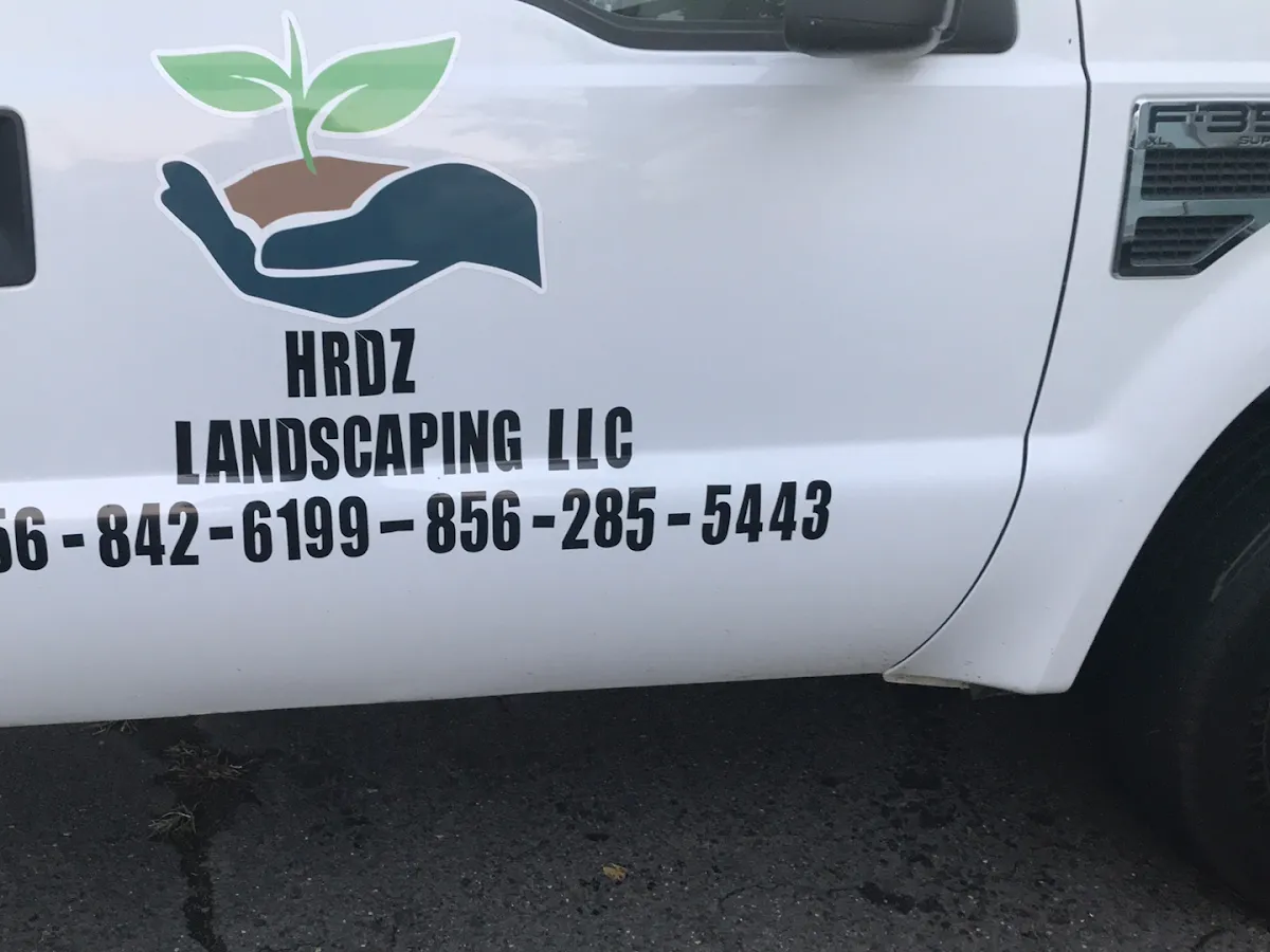 HRDZ LANDSCAPING LLC.
