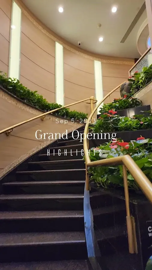 Hudson Manor photo 2