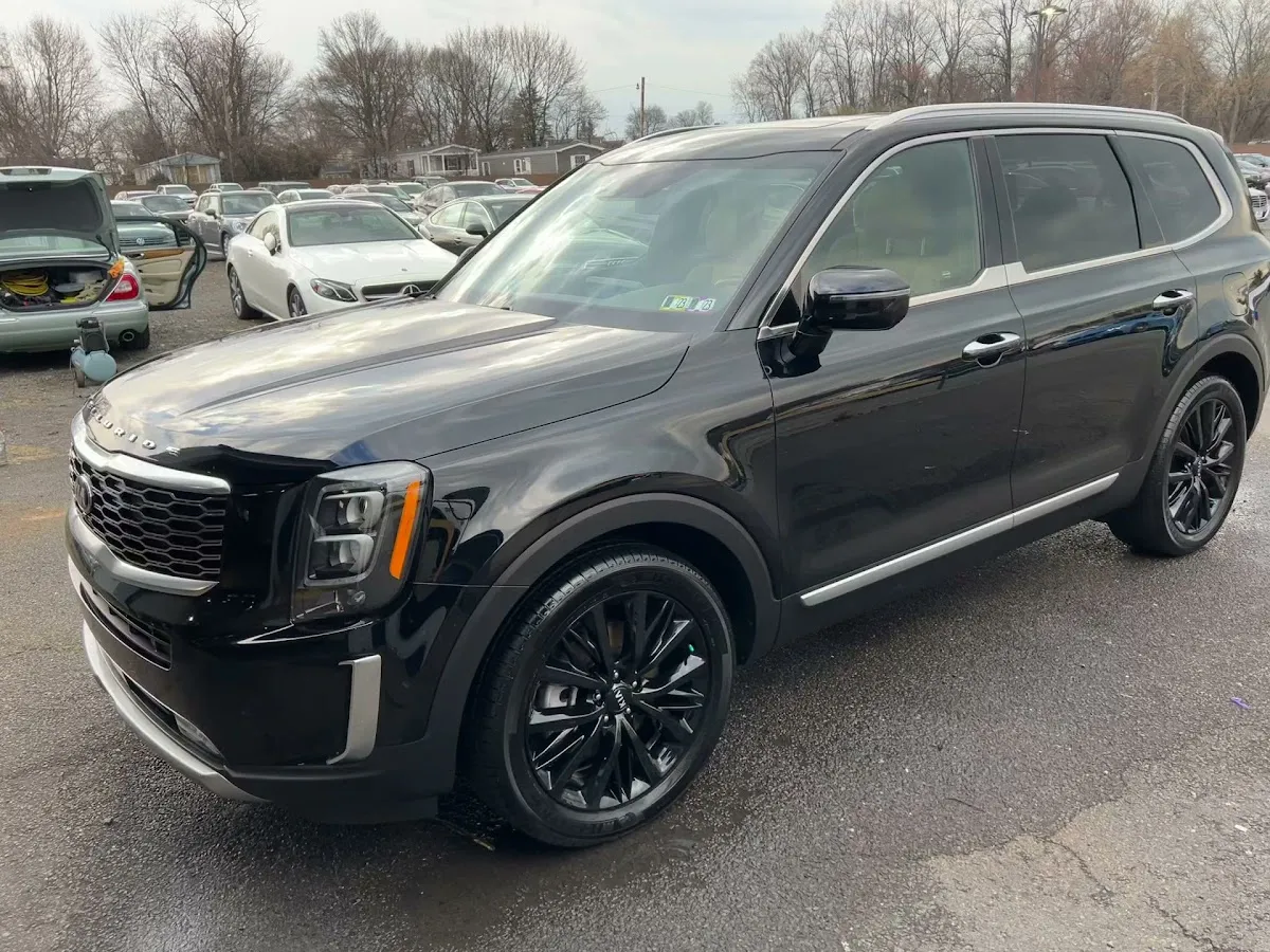 In and Out Detailz LLC photo 2