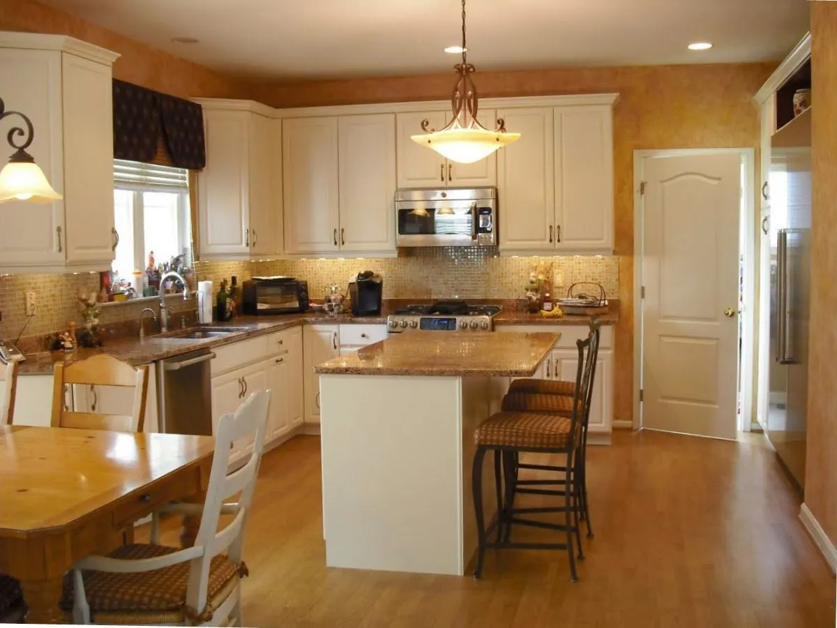 INTERIOR & DESIGN, LLC