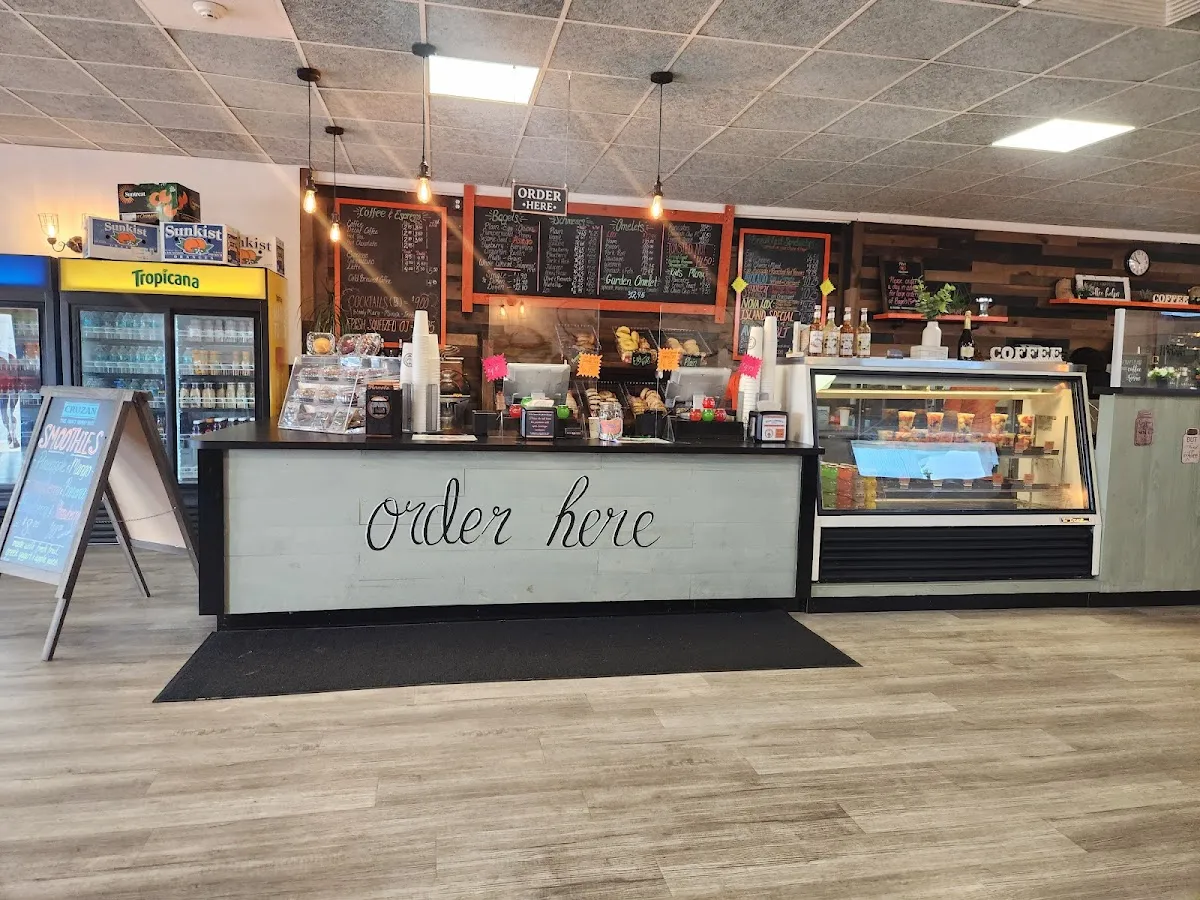 Island Bagels & Liquor Store