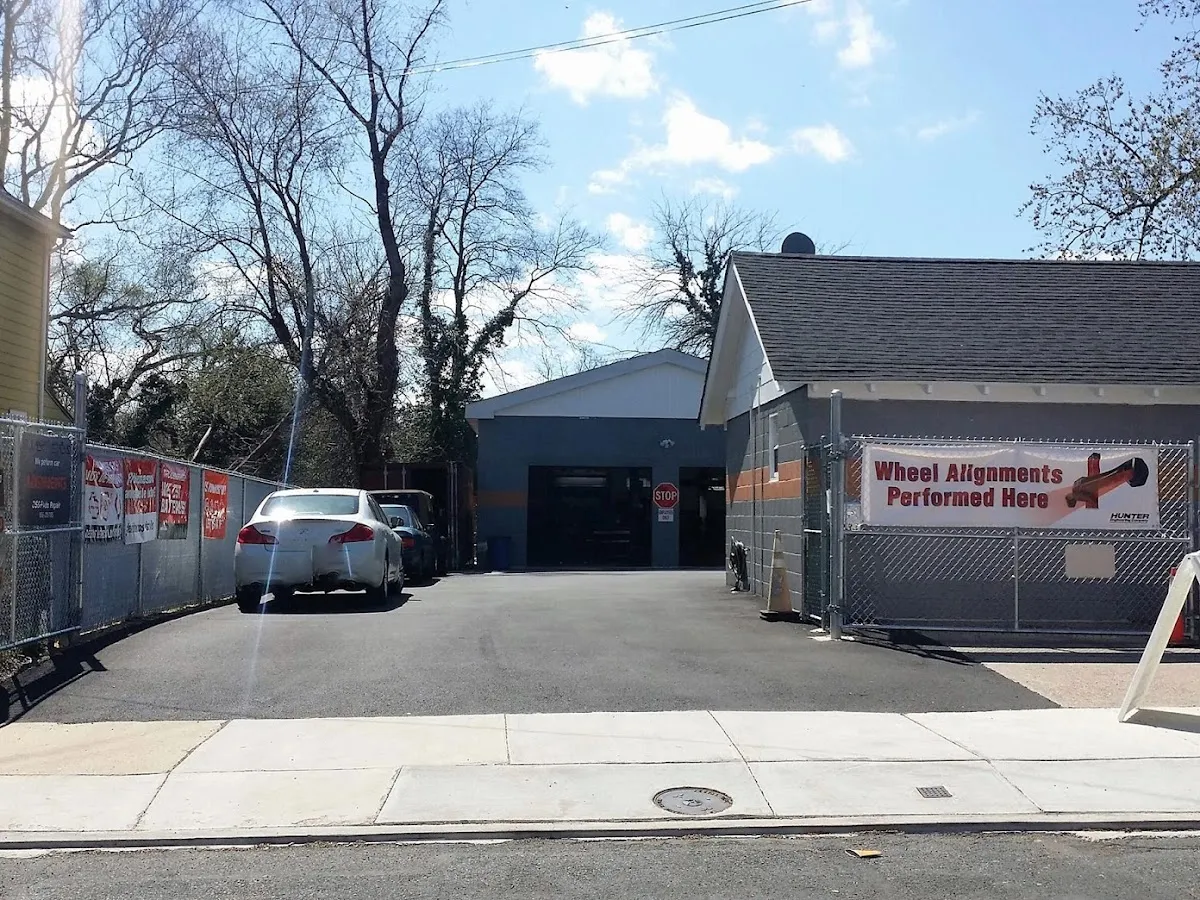 J & S Auto Body Repair photo 5