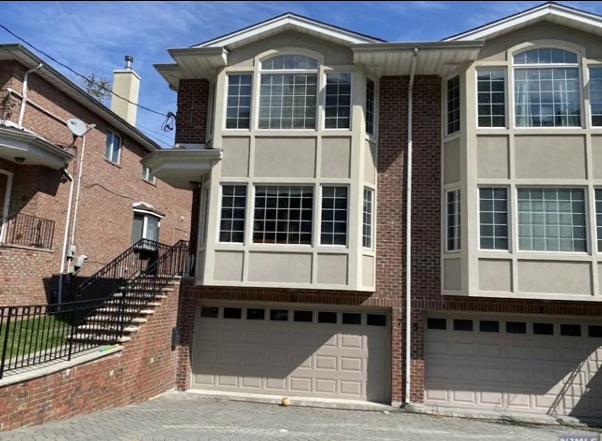 Jackie Yun Realtor photo 2