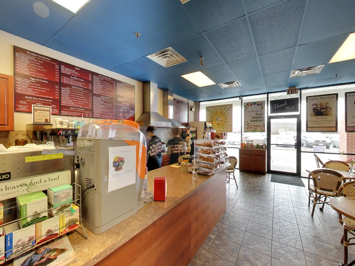 Jacqueline's Flowers & Gifts photo 3