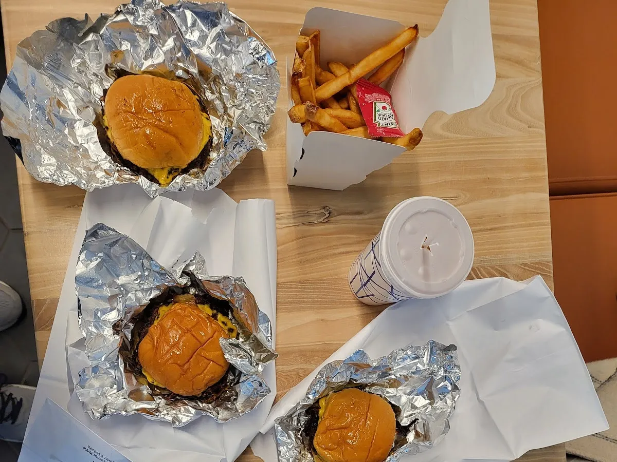 Jaffar's Burgers photo 3