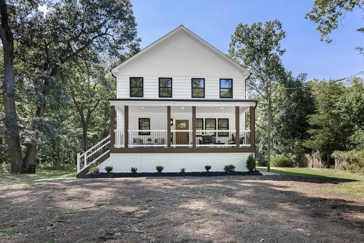 Jane Hipple | "Suburban Jane" | The Moriuchi Group | Compass RE photo 3