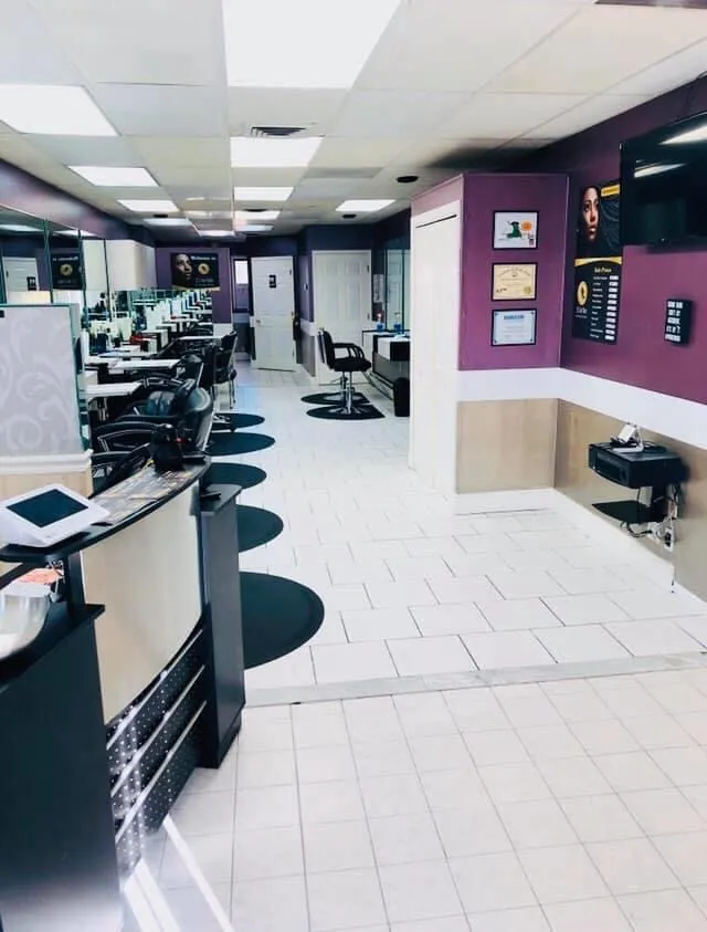 JC's Hair Palace African Hair Braiding Salon photo 2