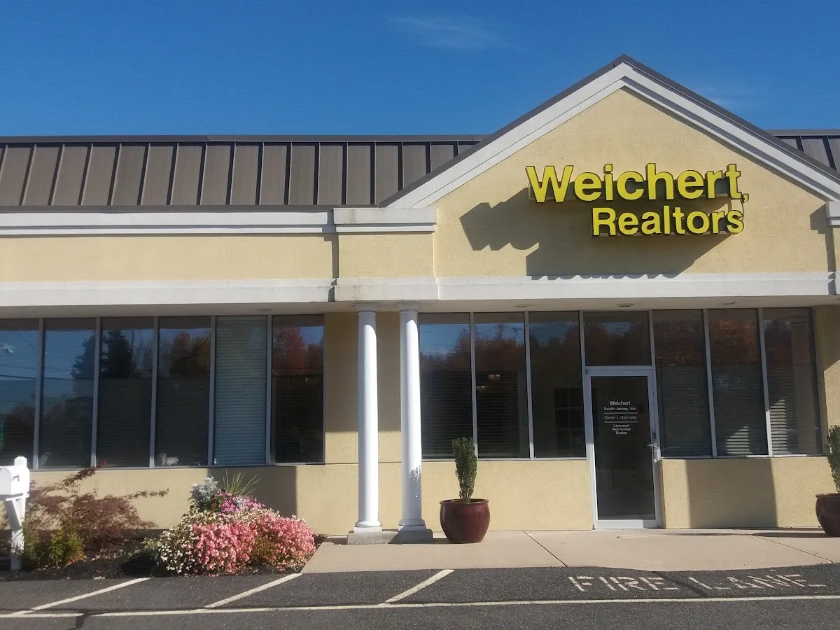 jen haje, Weichert Realtors-Burlington photo 2