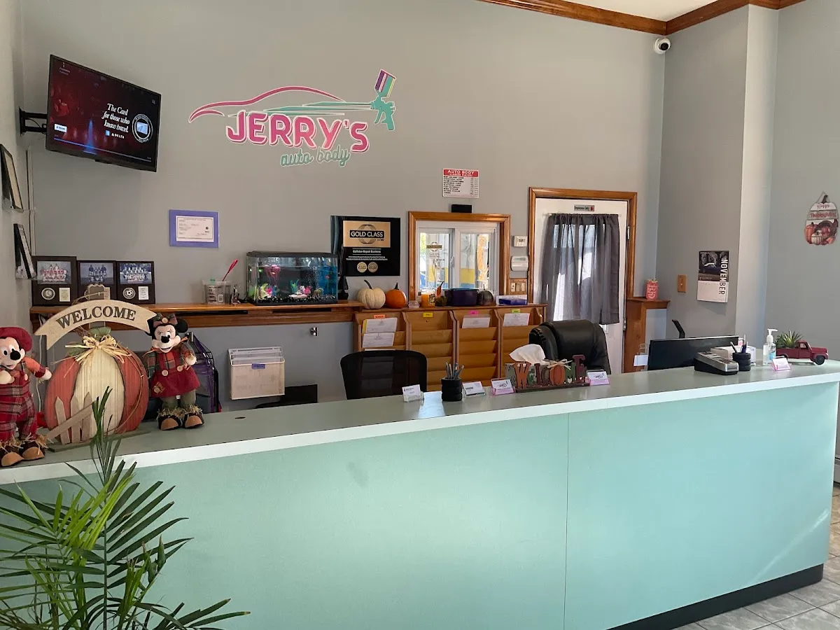 Jerry's Auto Body photo 3