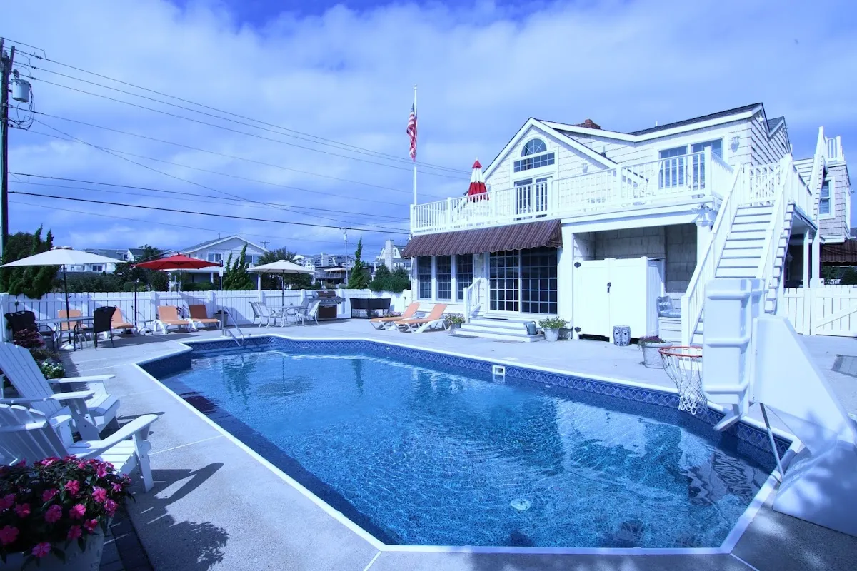 Jersey Shore Villas - Villa Lil