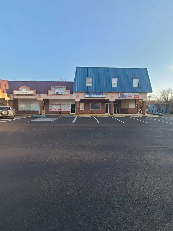 JKMAK INVESTMENT GROUP photo 2