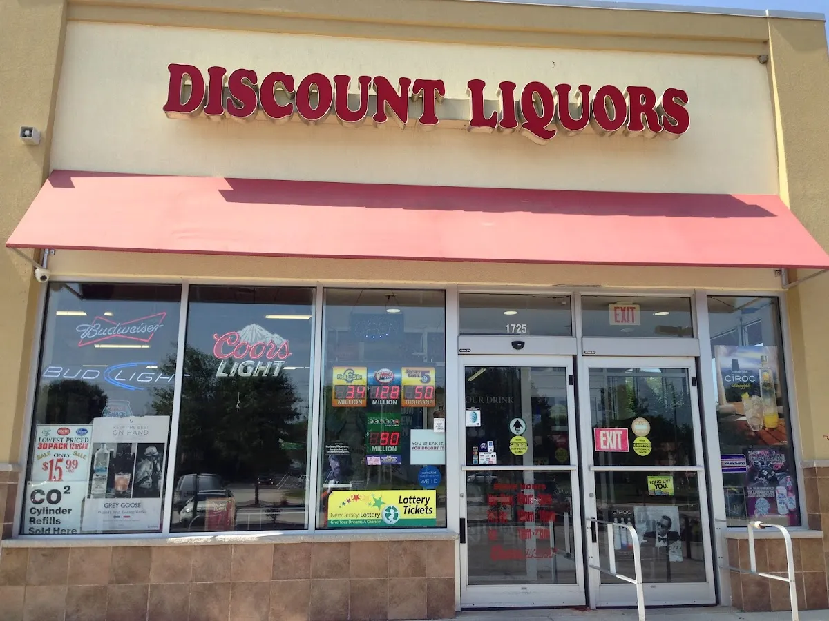 Joe Canal's Discount Liquors