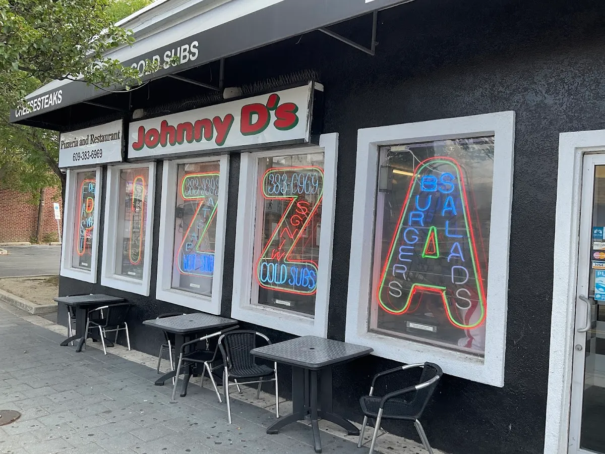 Johnny D's Pizzeria & Restaurant