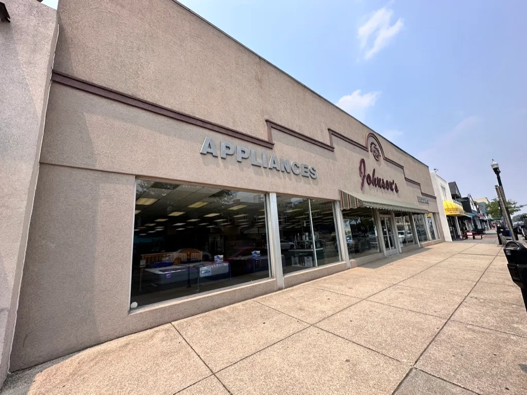 Johnson's Appliances & Bedding